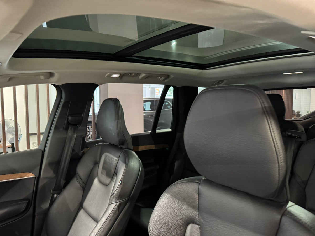 Volvo XC90 2023