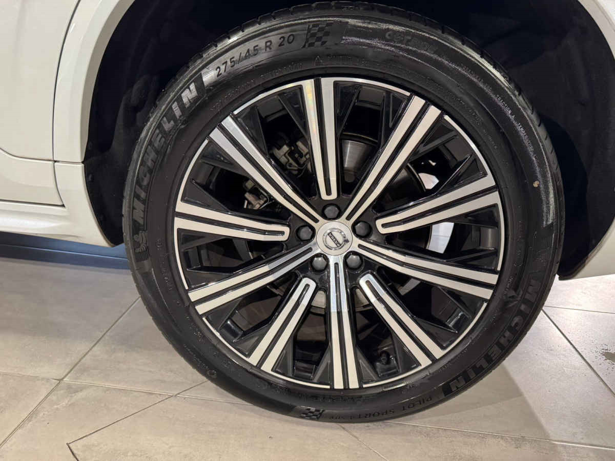 Volvo XC90 2023