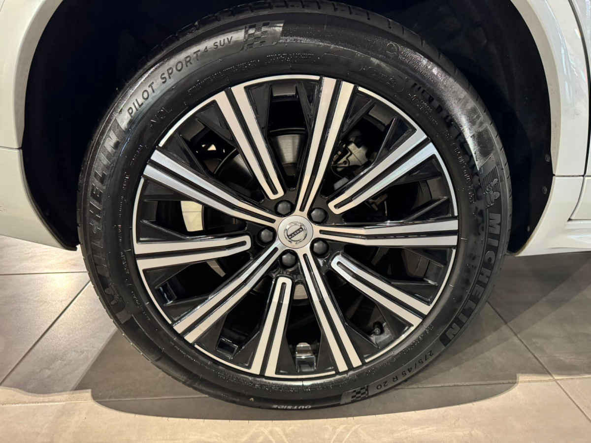 Volvo XC90 2023