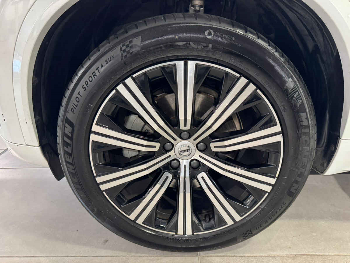 Volvo XC90 2023