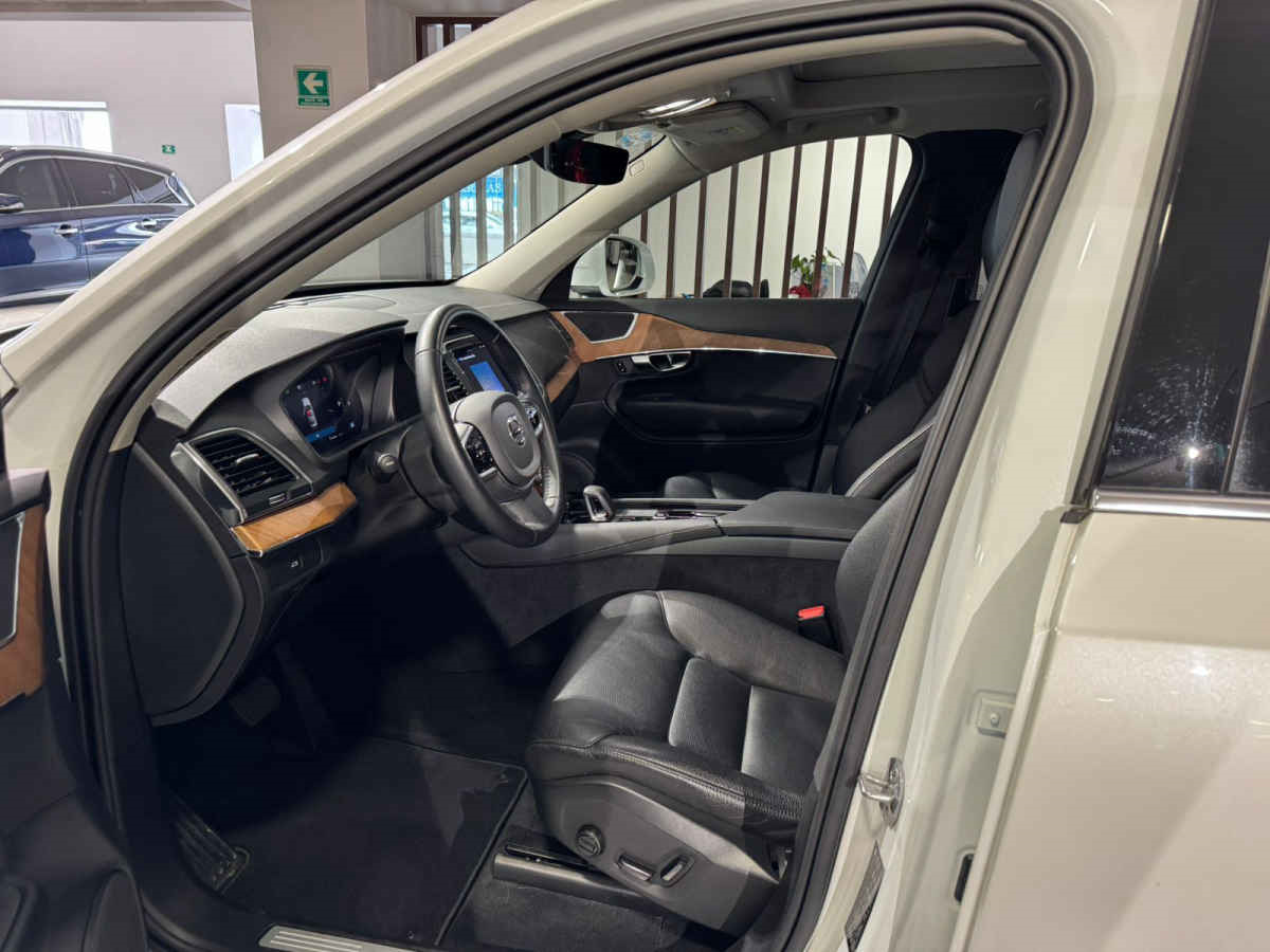 Volvo XC90 2023