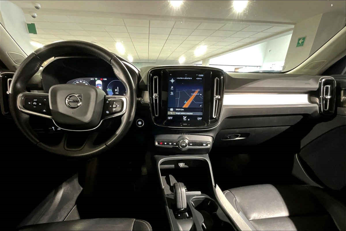 Volvo XC40 2021