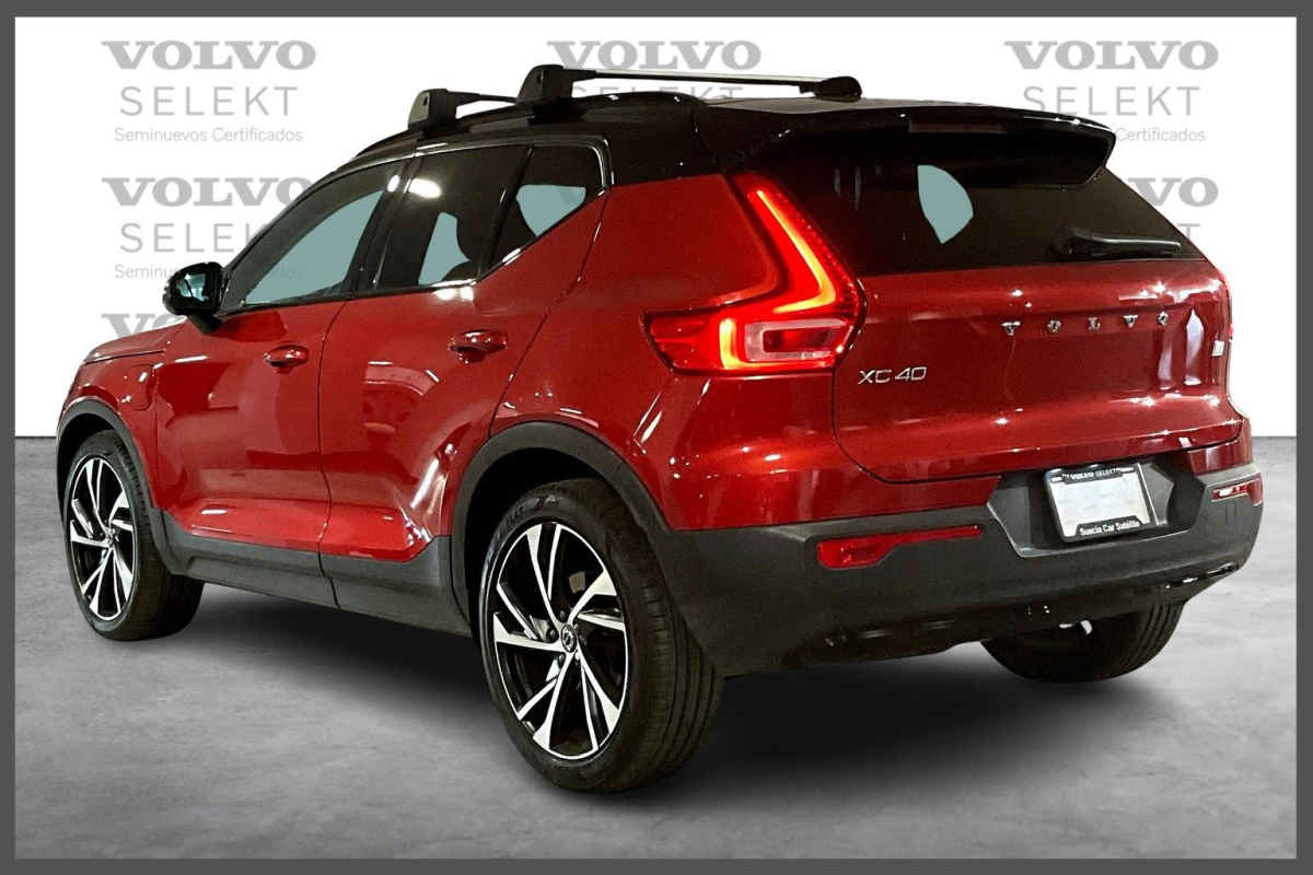 Volvo XC40 2021