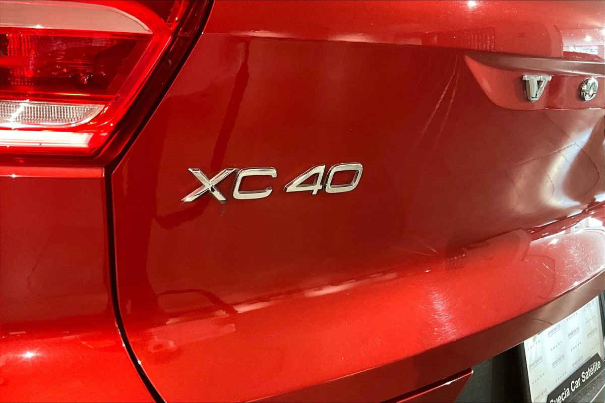 Volvo XC40 2021