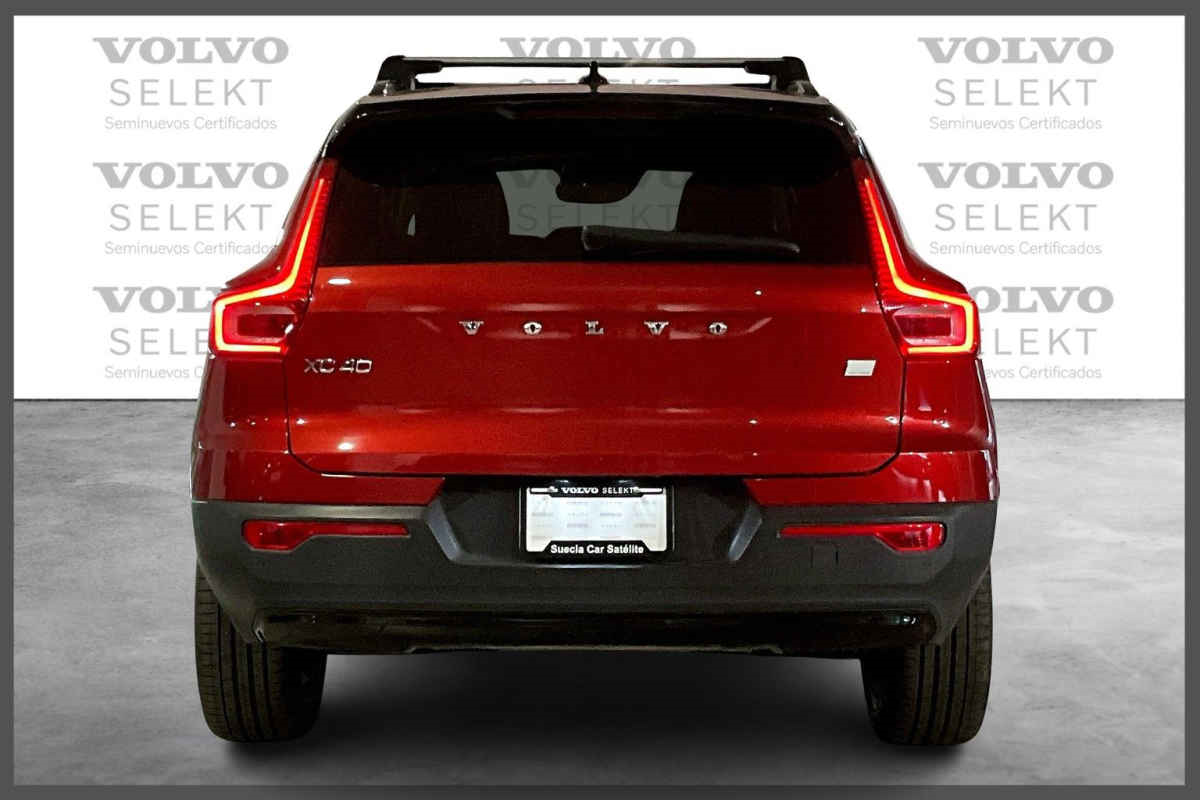Volvo XC40 2021