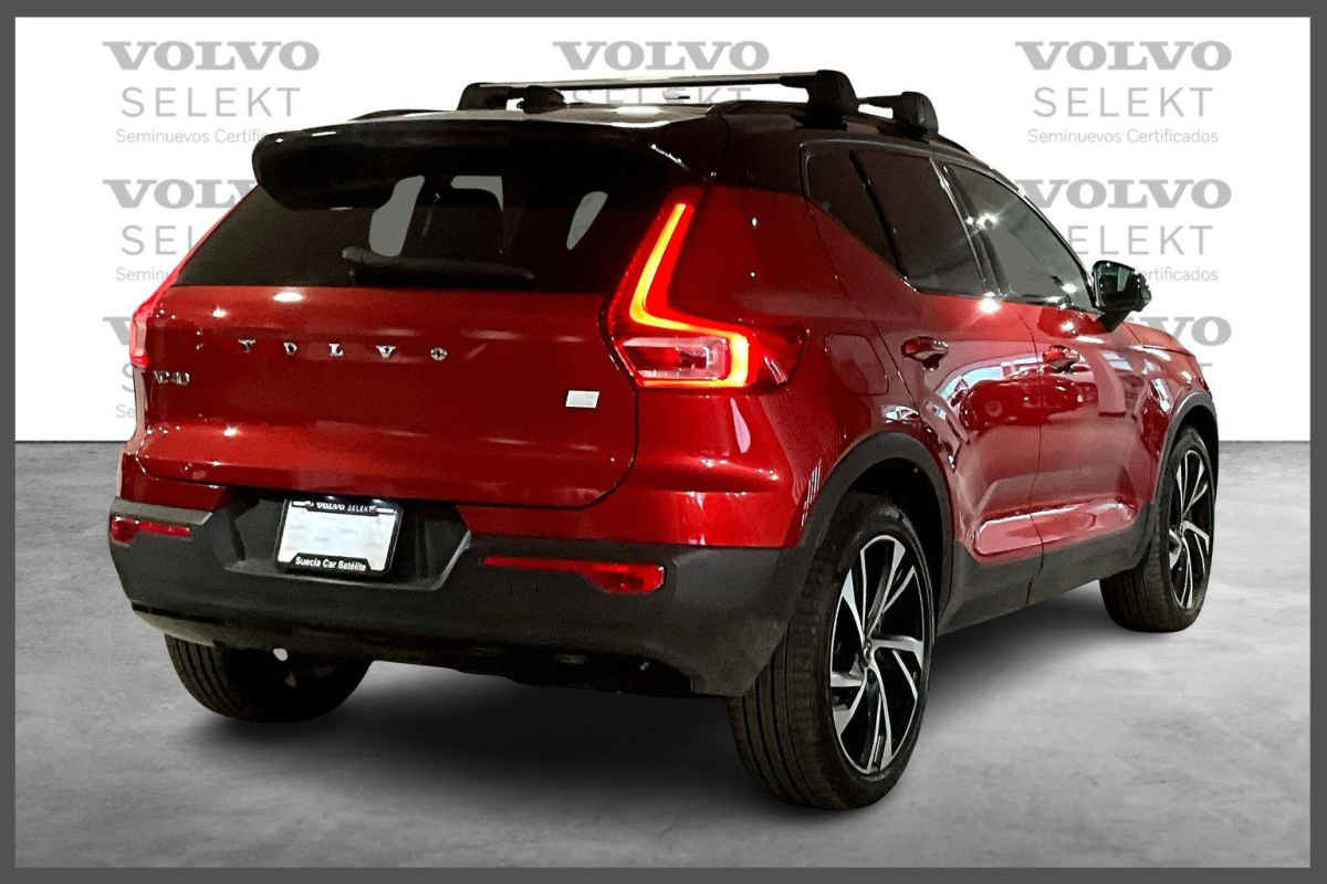 Volvo XC40 2021