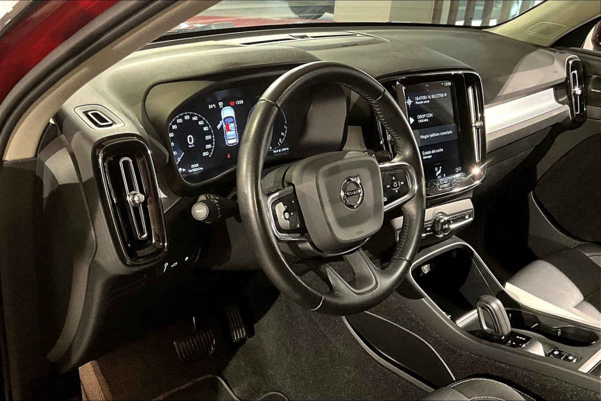 Volvo XC40 2021