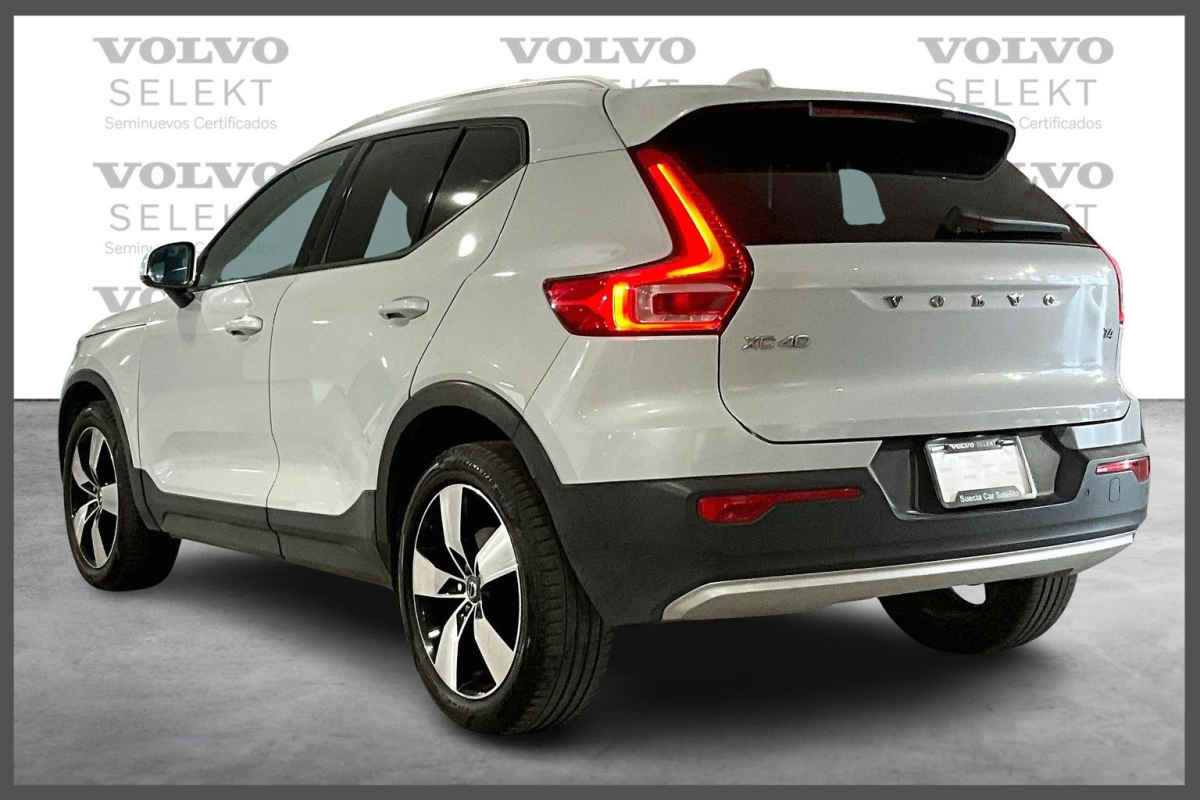 Volvo XC40 2022