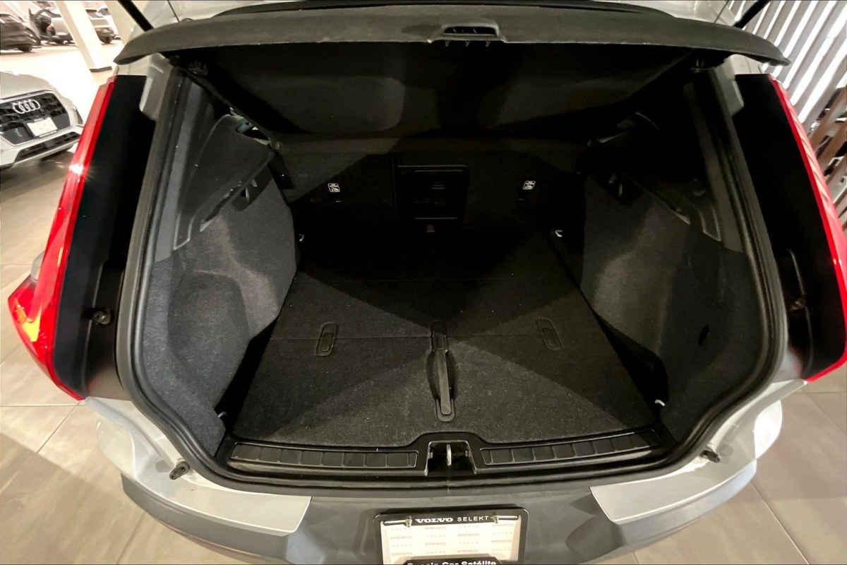 Volvo XC40 2022