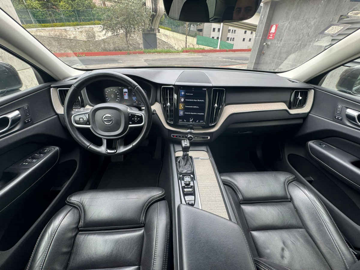 Volvo XC60 2019