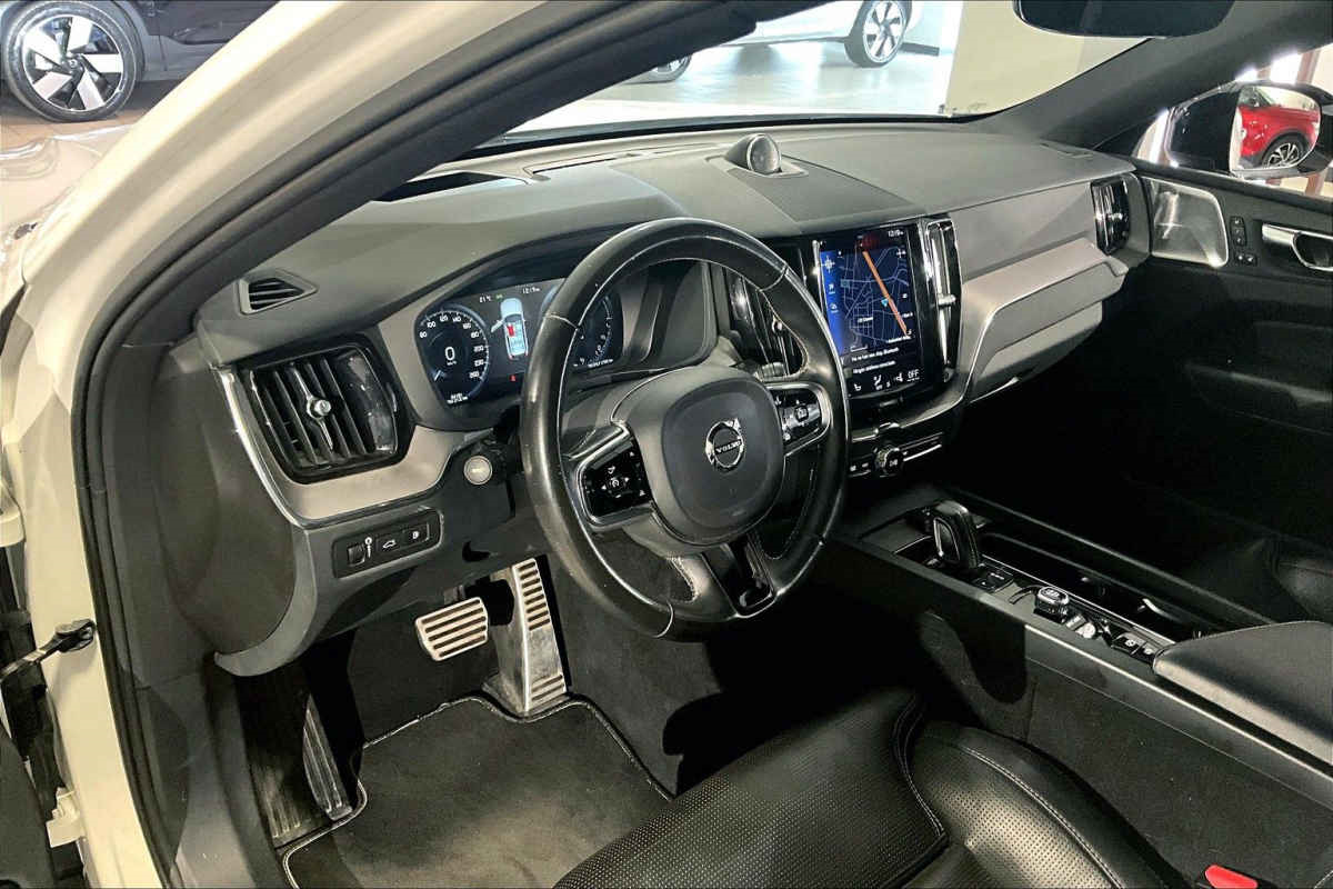 Volvo XC60 2021