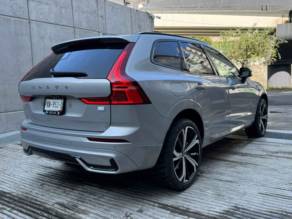 Volvo XC60 2023