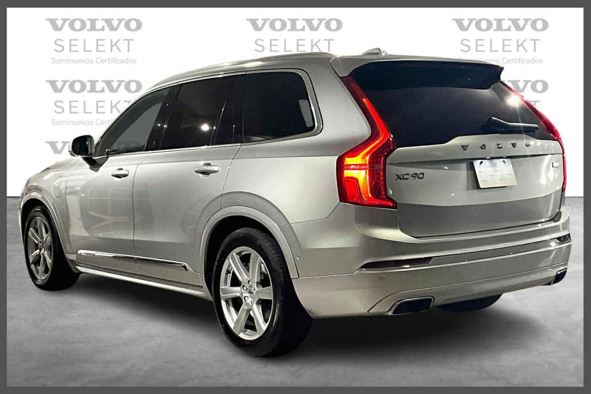 Volvo XC90 2021