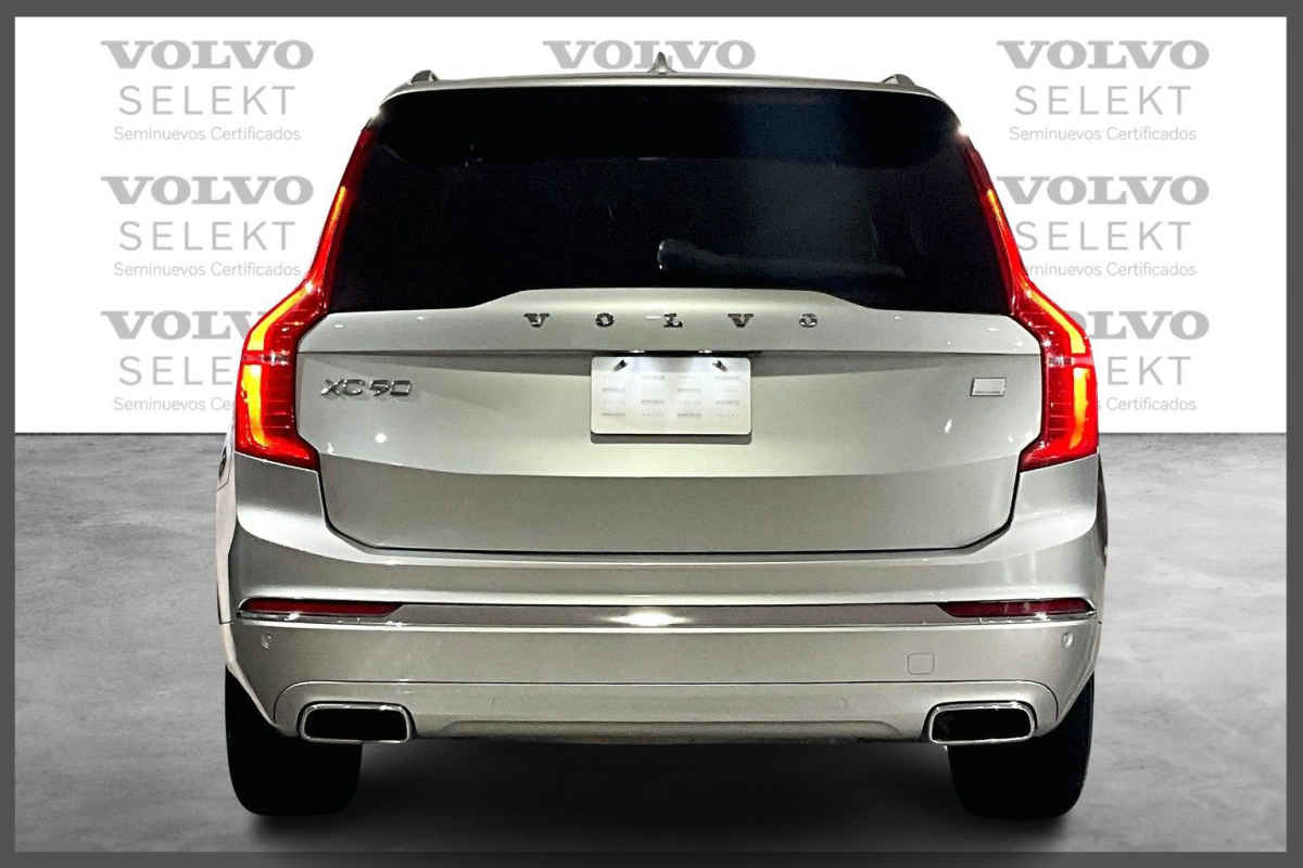 Volvo XC90 2021