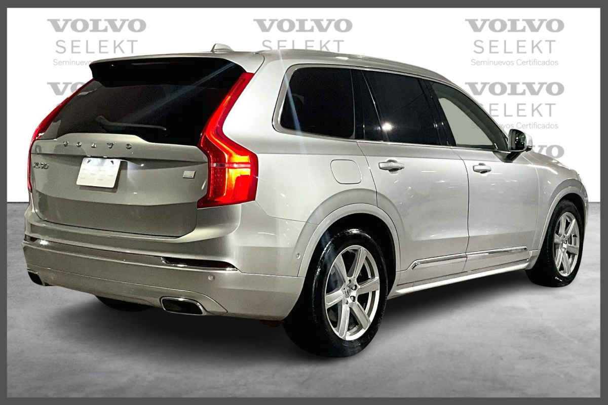 Volvo XC90 2021