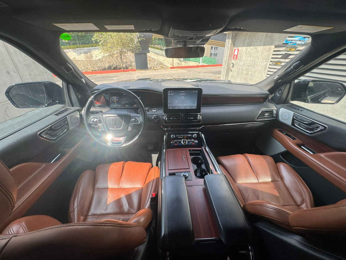 Lincoln Navigator 2020