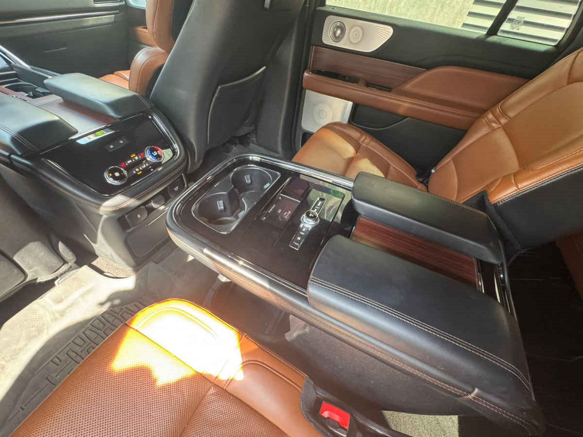 Lincoln Navigator 2020