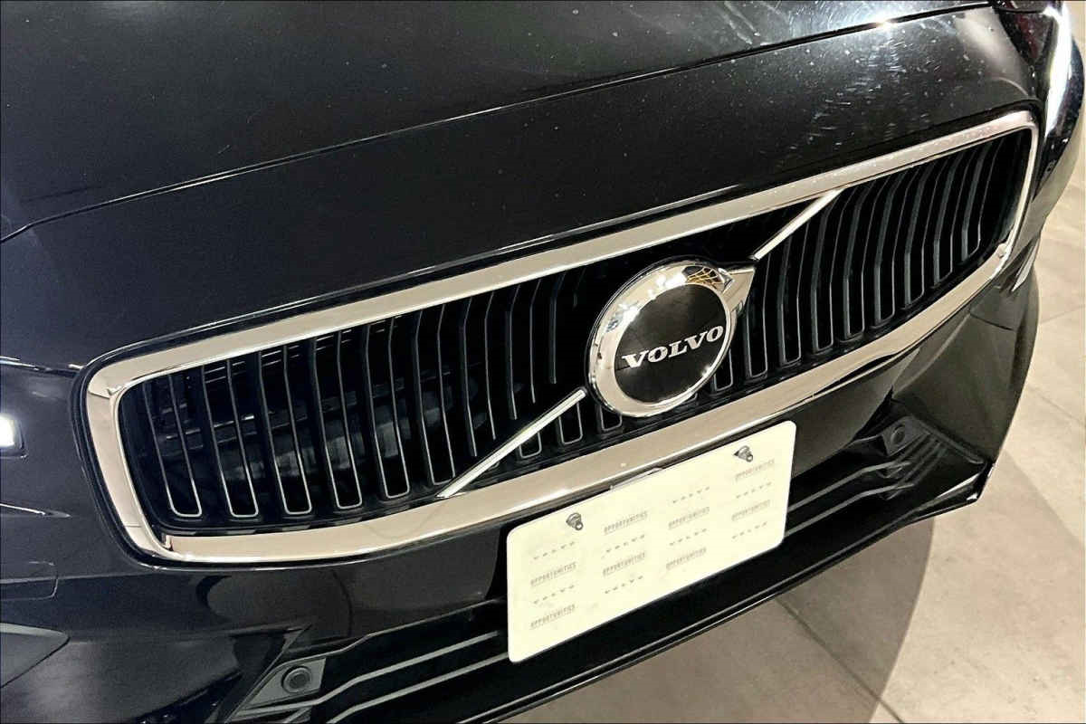 Volvo S60 2023