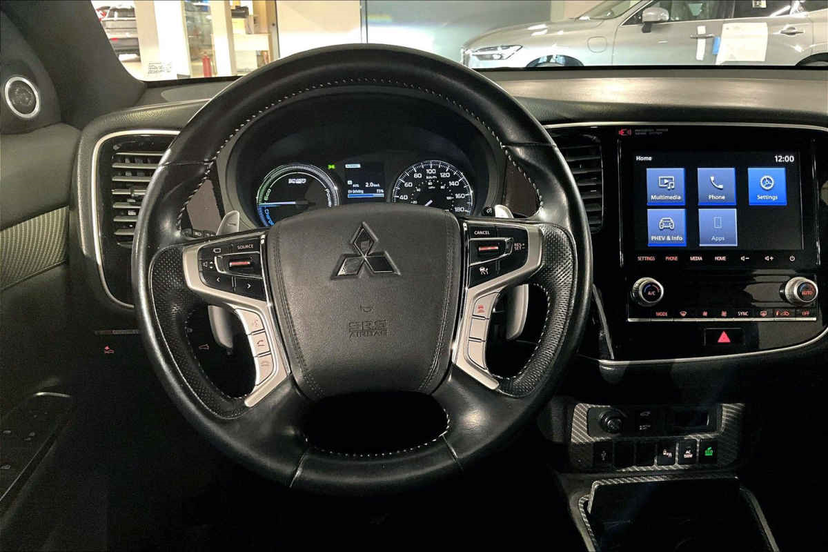 Mitsubishi Outlander 2020