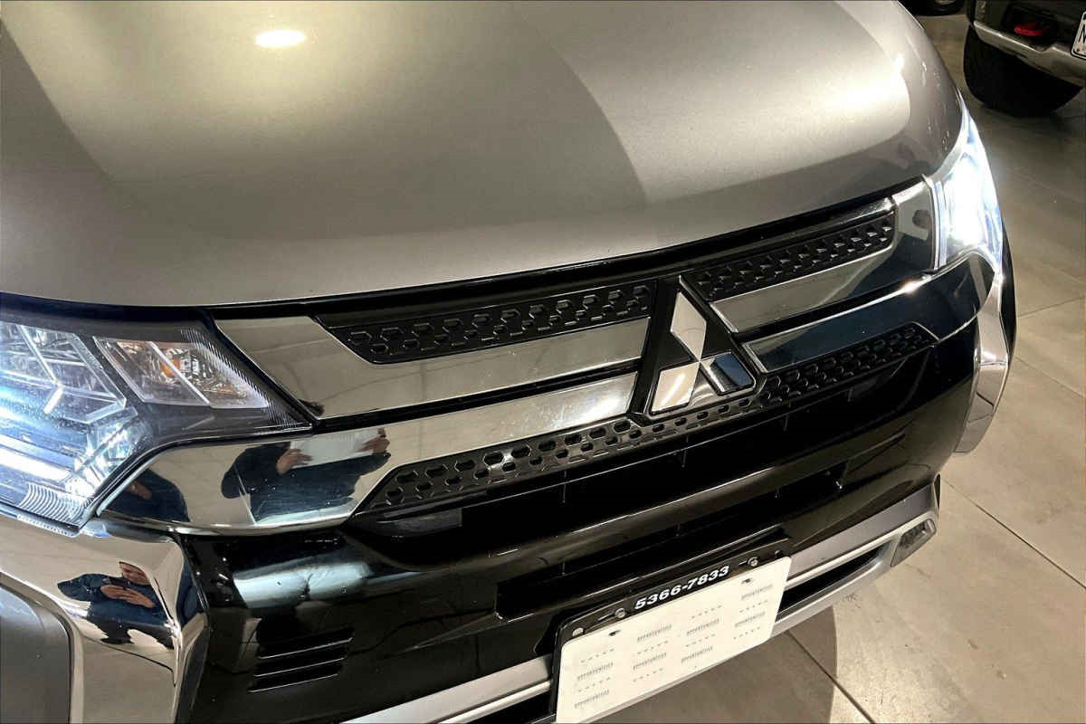 Mitsubishi Outlander 2020