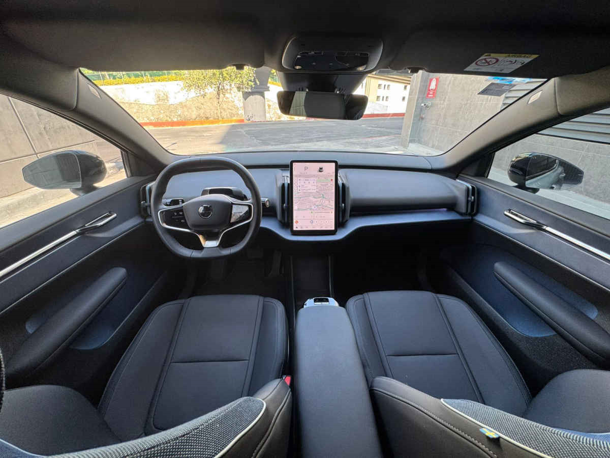 Volvo EX30 2024