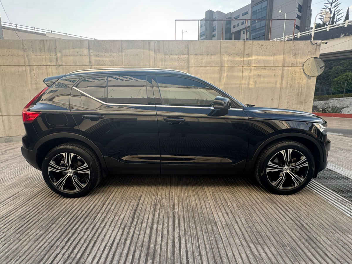 Volvo XC40 2022