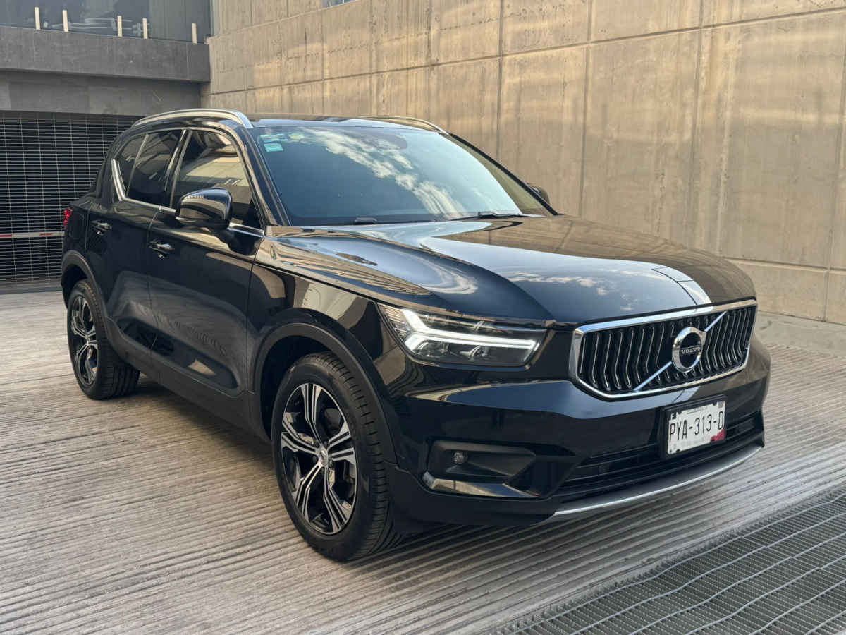 Volvo XC40 2022