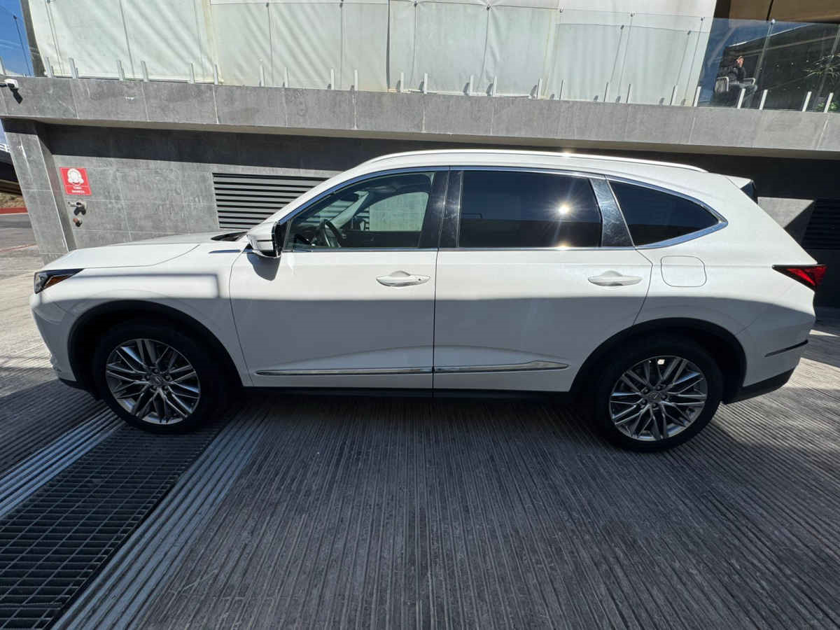 Acura MDX 2022