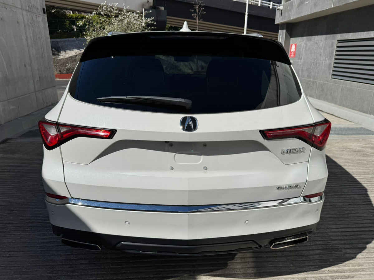 Acura MDX 2022