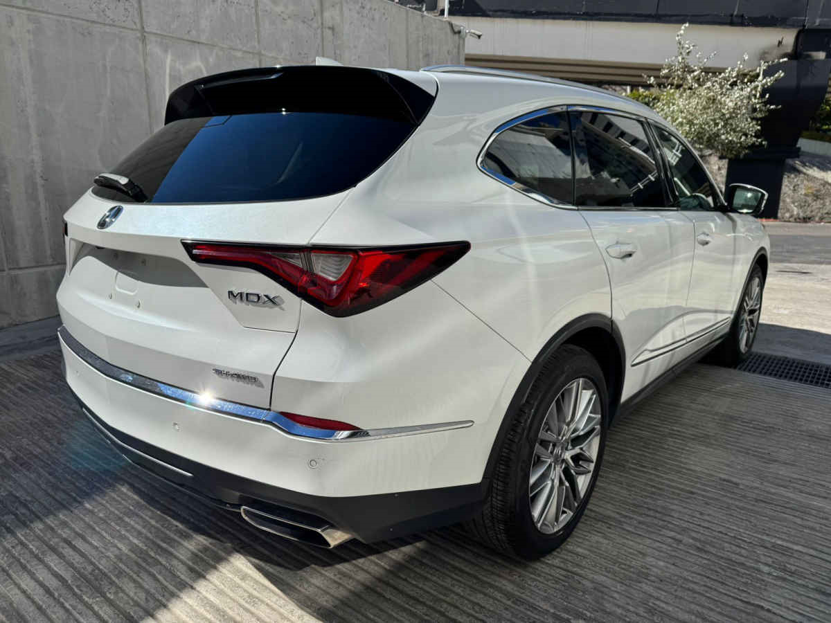 Acura MDX 2022