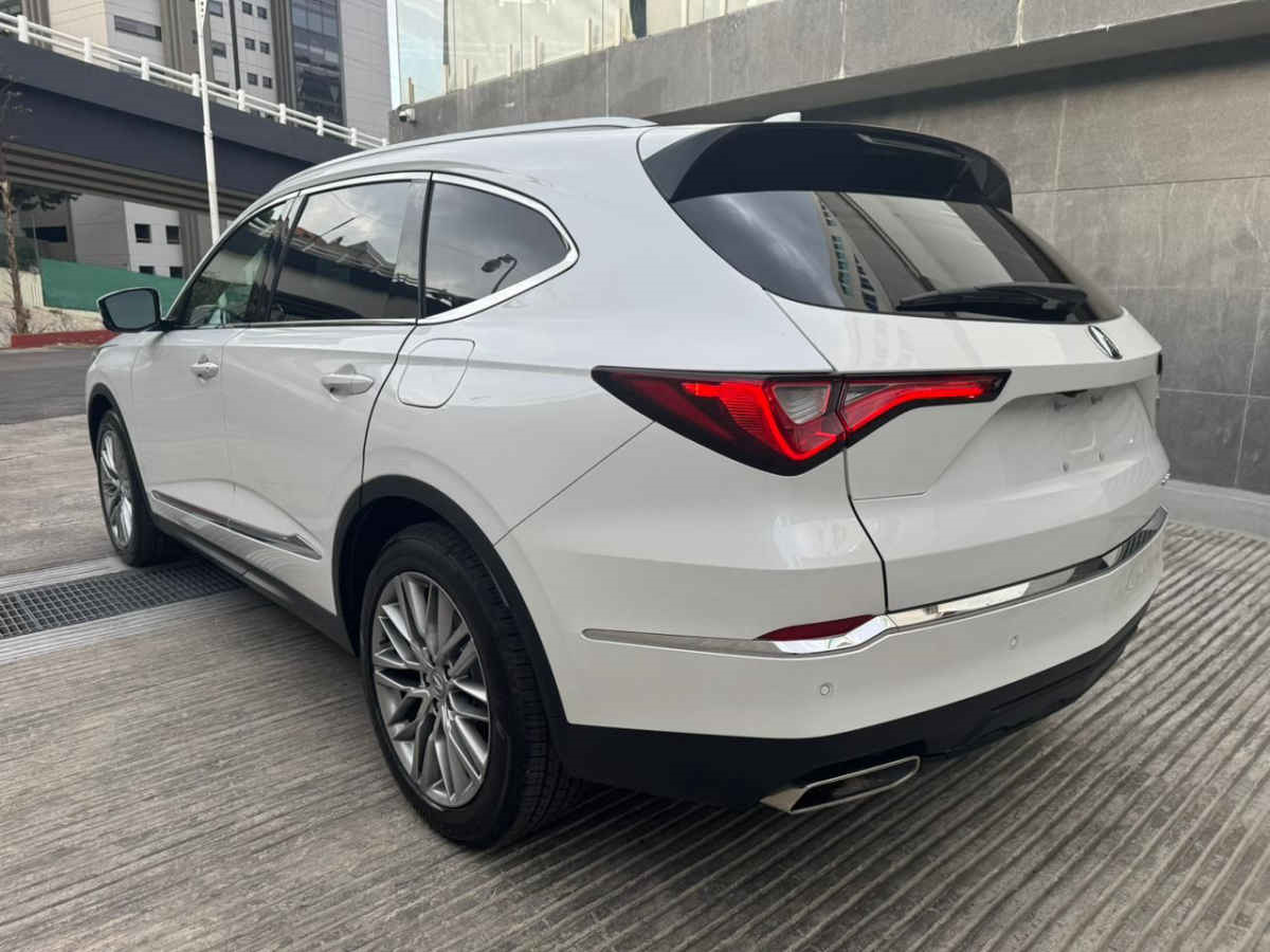 Acura MDX 2023