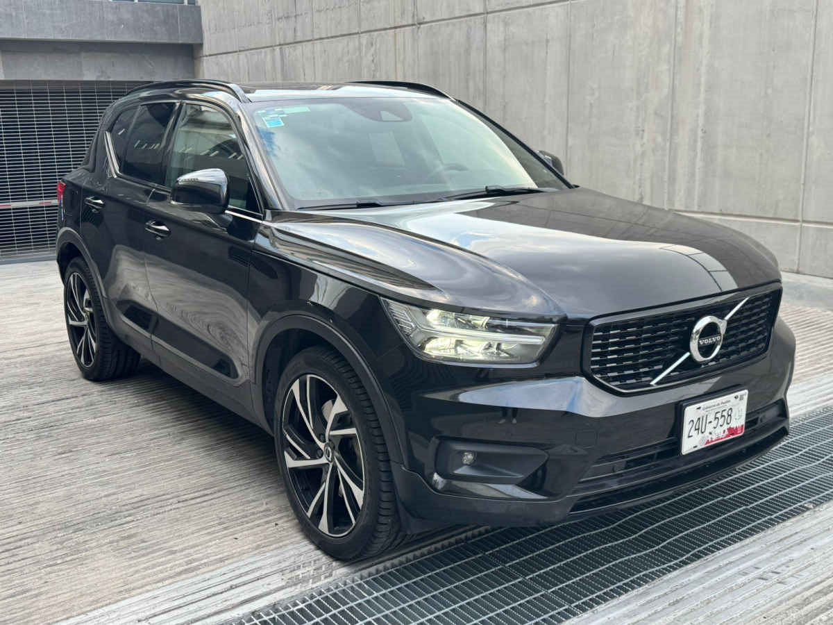 Volvo XC40 2022