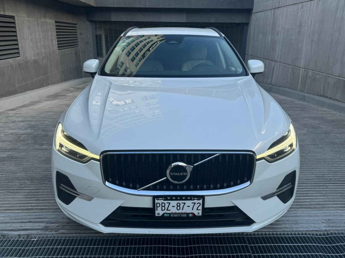 Volvo XC60 2022