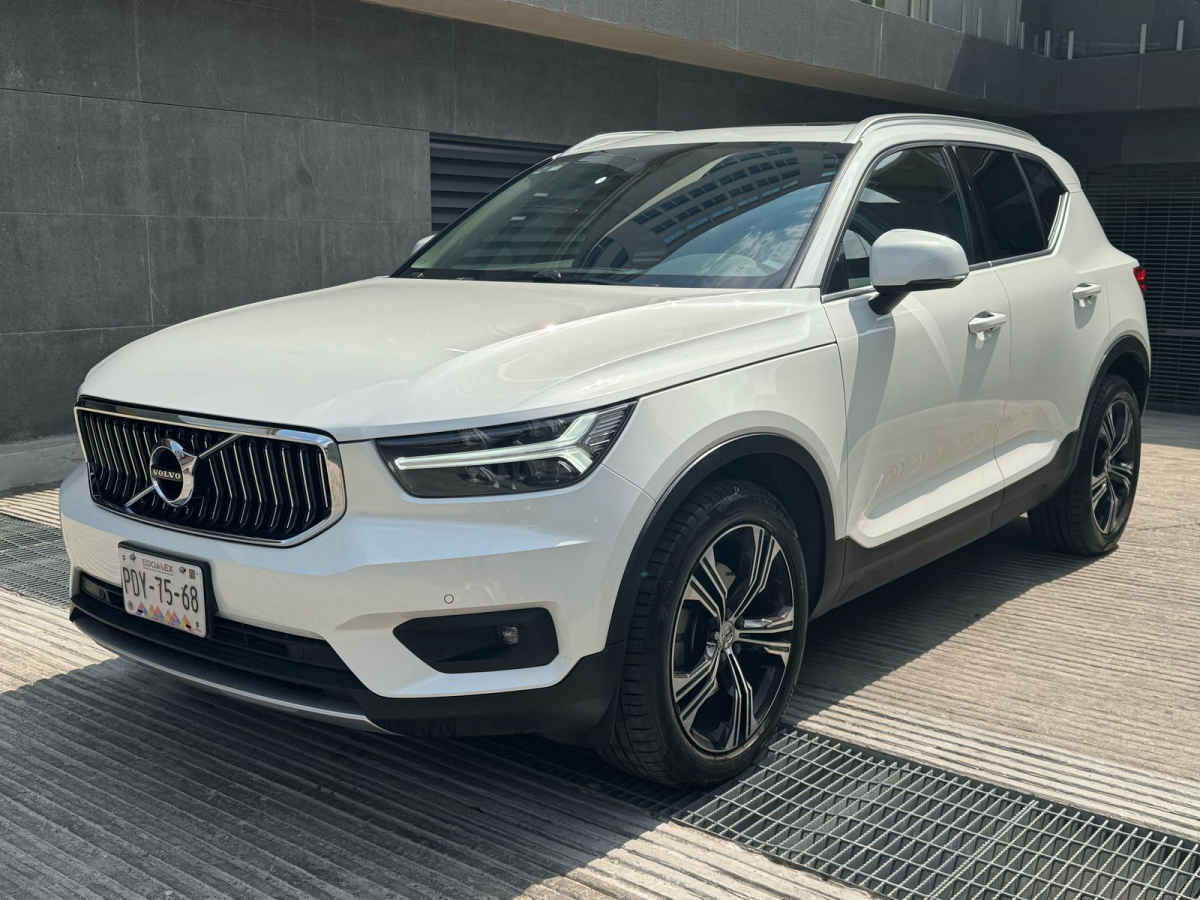 Volvo XC40 2022