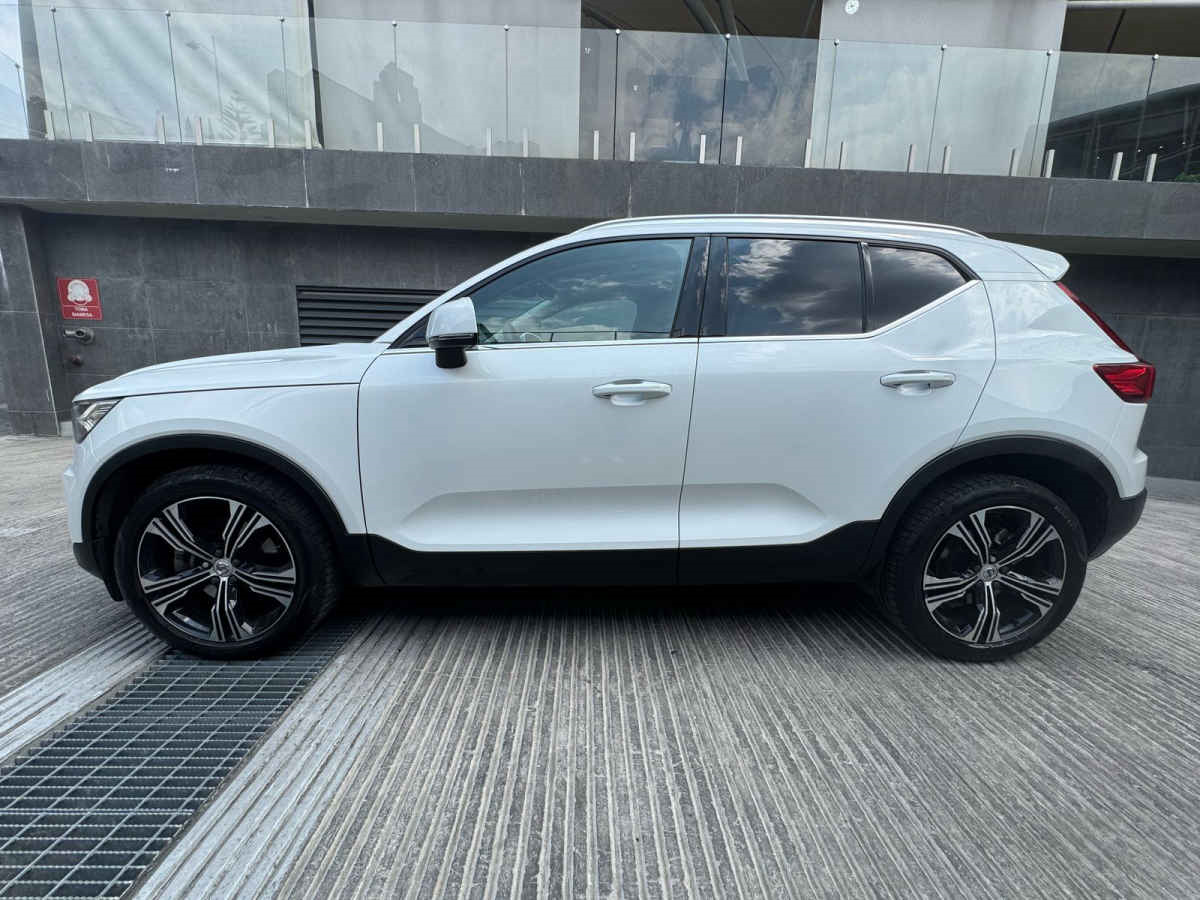 Volvo XC40 2022