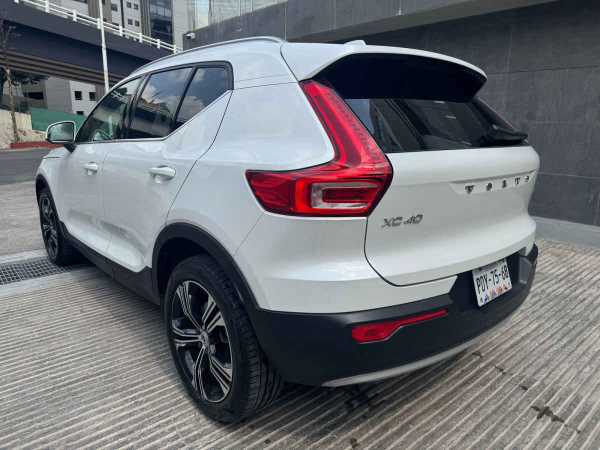 Volvo XC40 2022