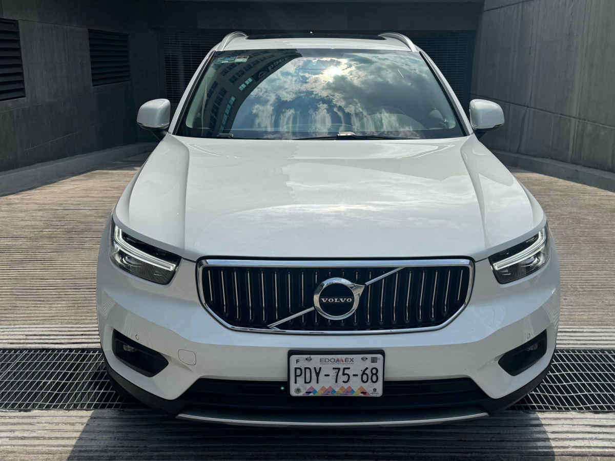 Volvo XC40 2022