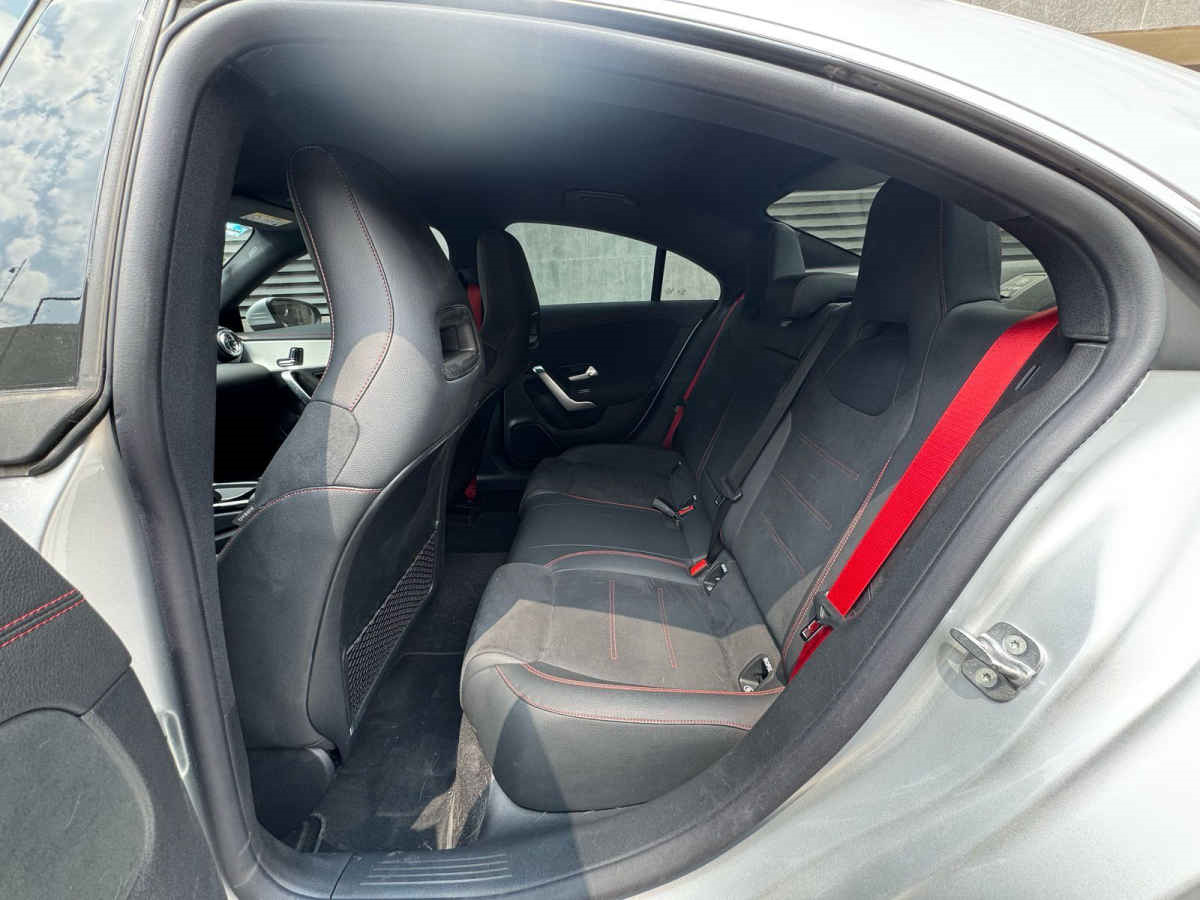 Mercedes-Benz Clase CLA 2024