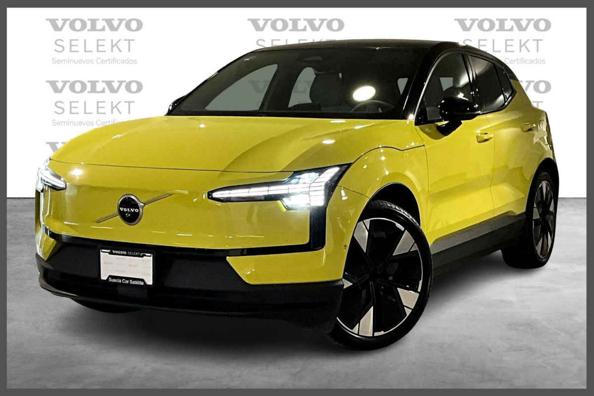 Volvo EX30 2024