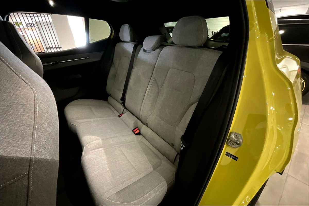 Volvo EX30 2024