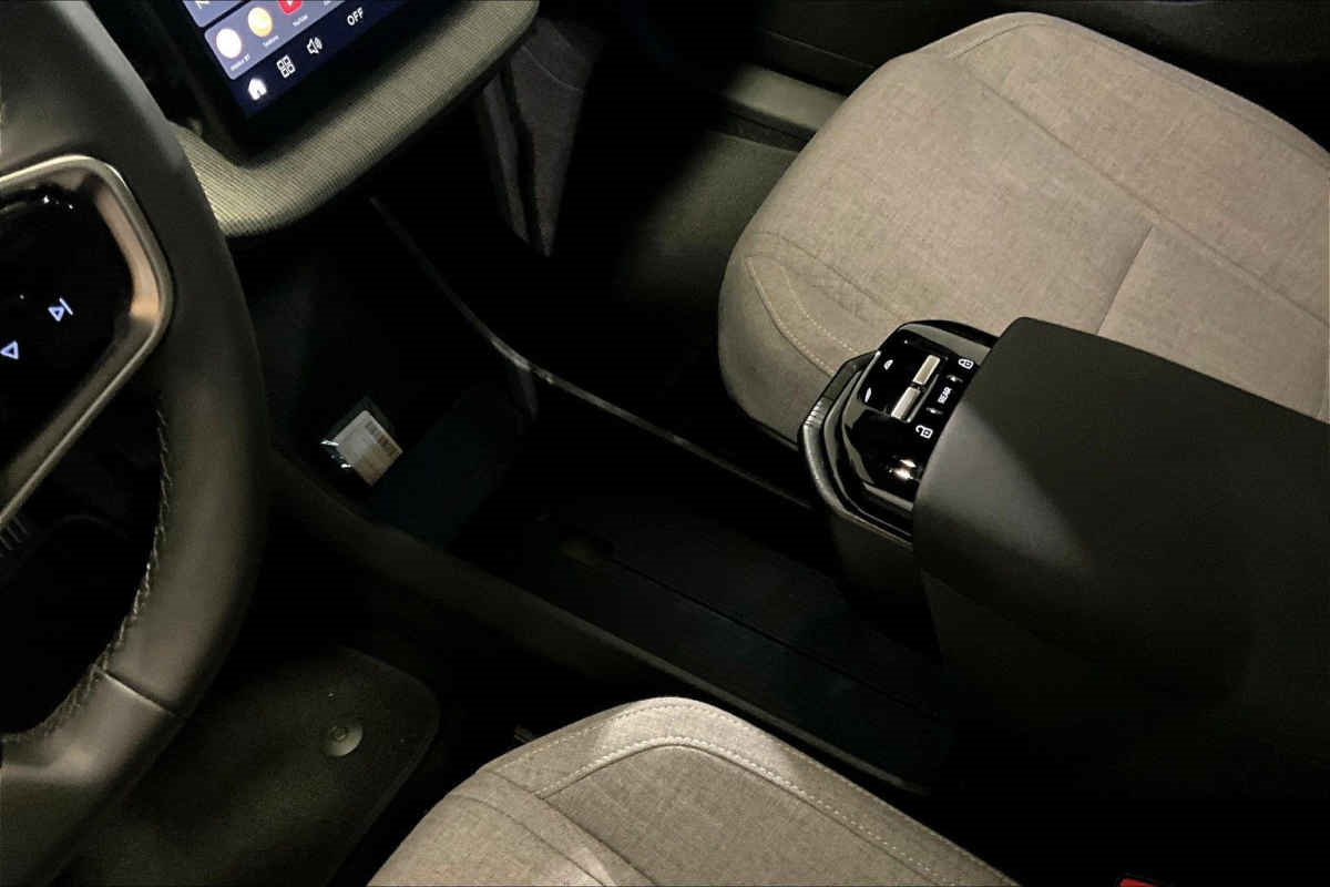 Volvo EX30 2024