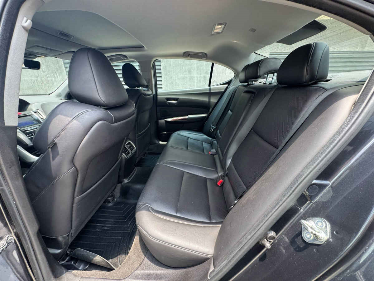 Acura TLX 2015