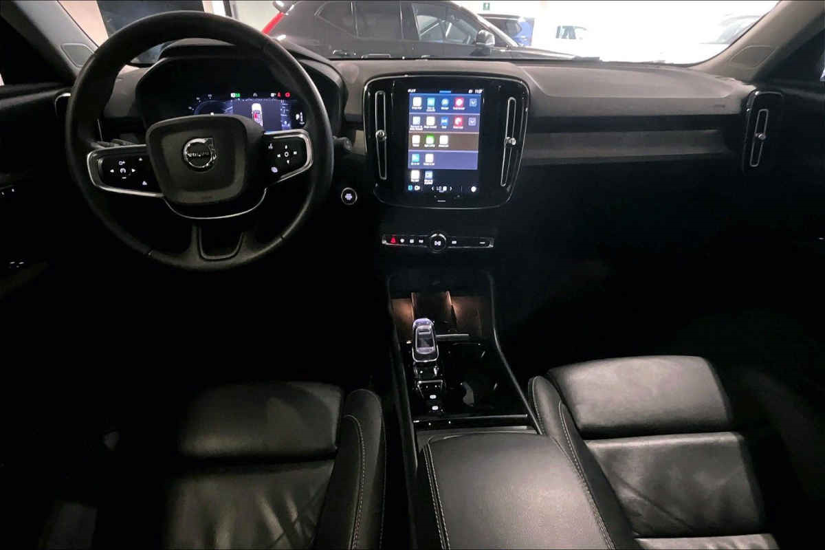 Volvo XC40 2023