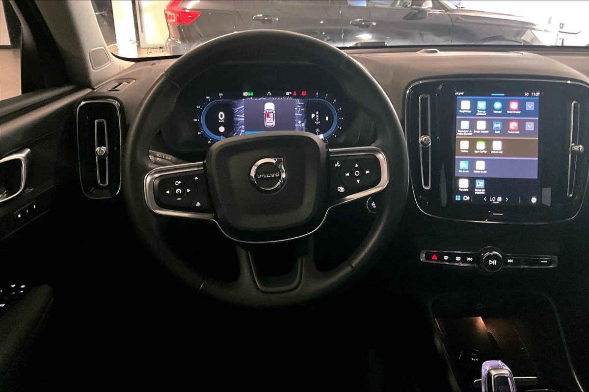 Volvo XC40 2023