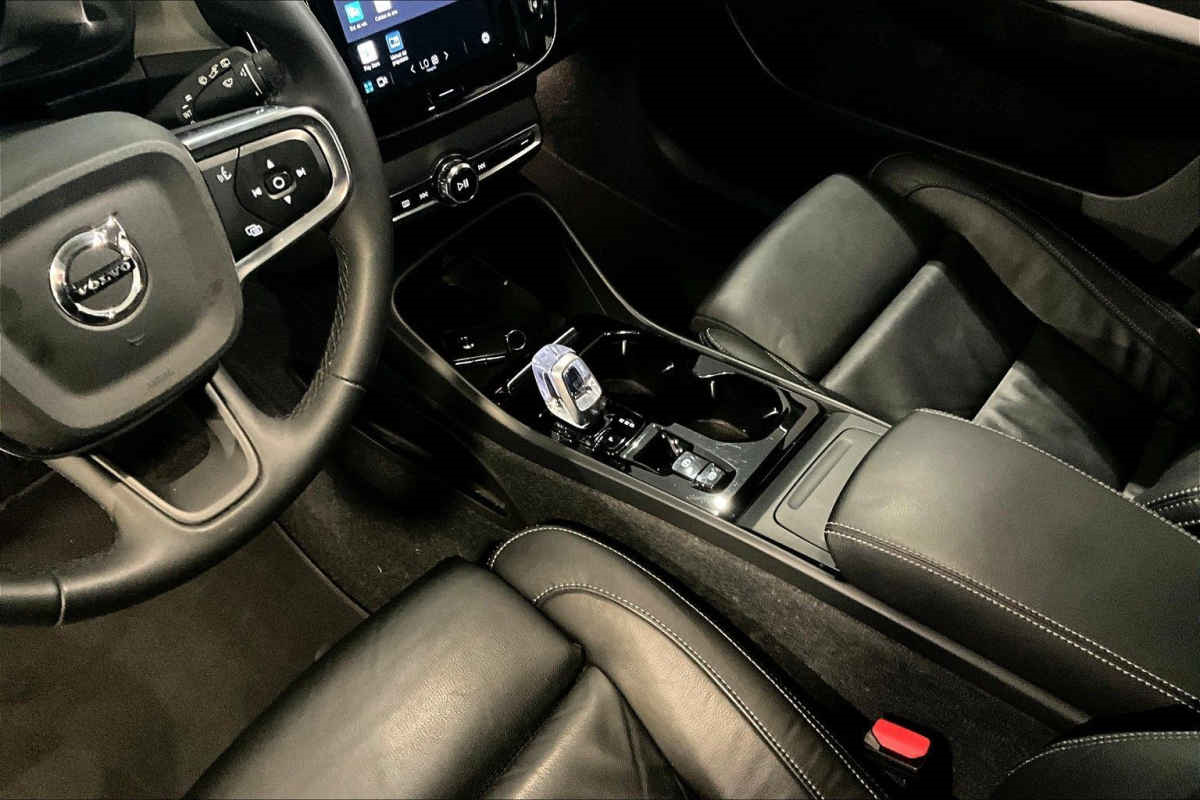 Volvo XC40 2023