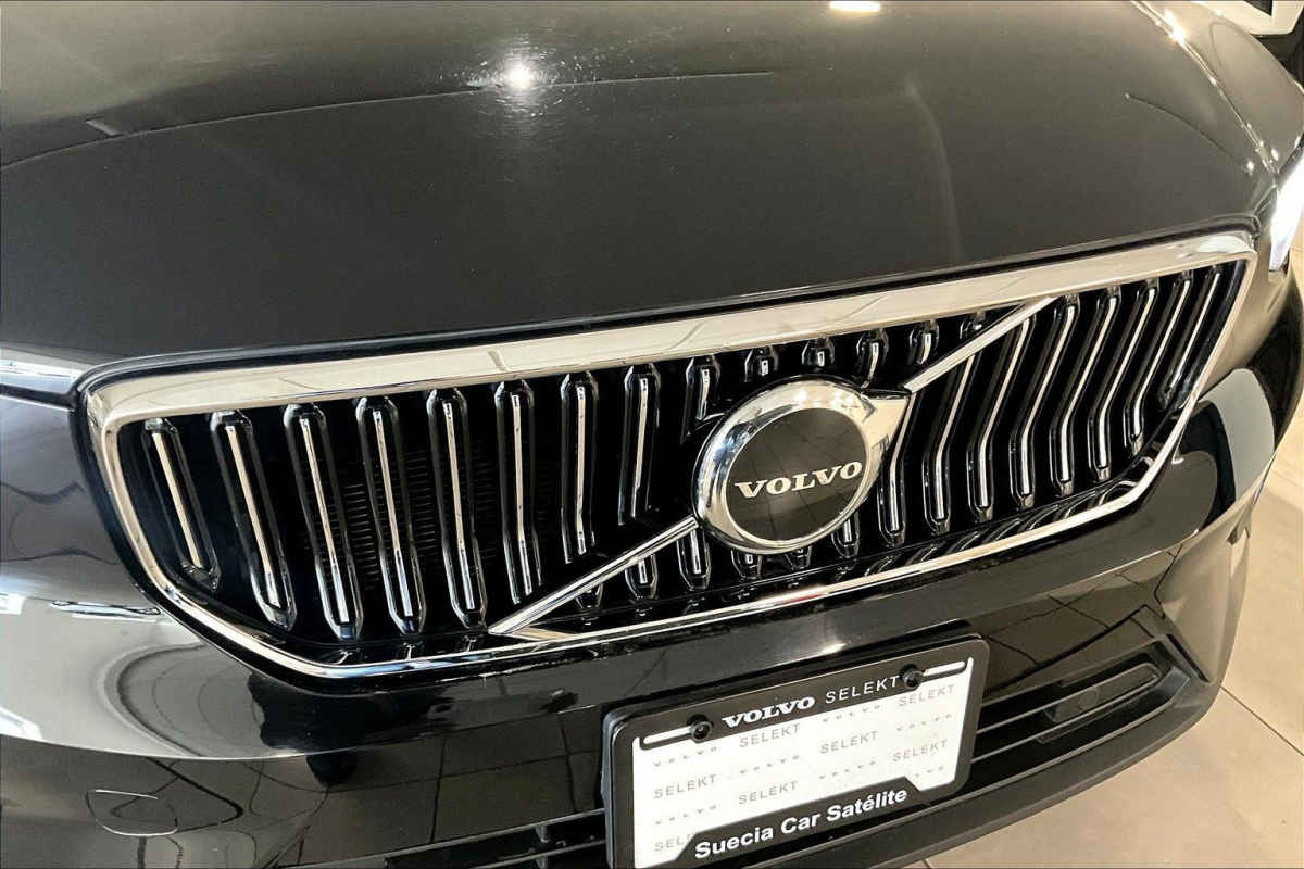 Volvo XC40 2023