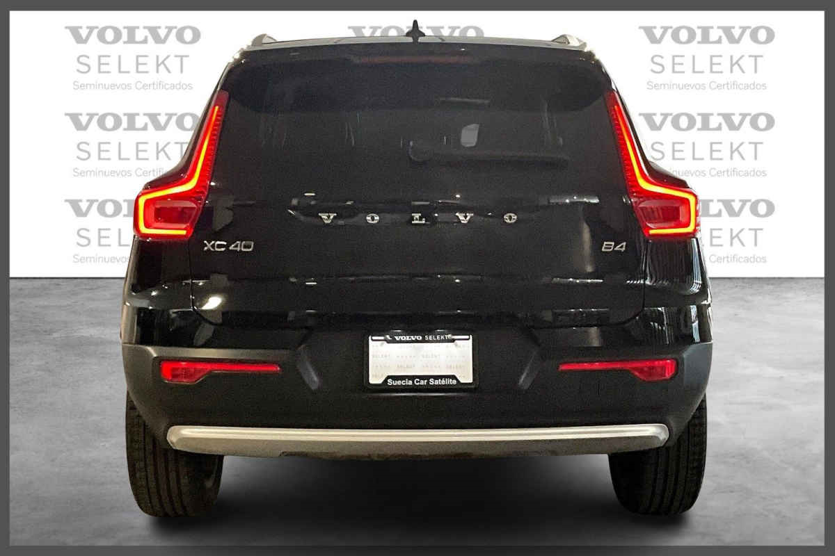 Volvo XC40 2023