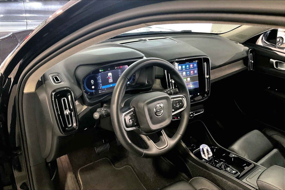 Volvo XC40 2023