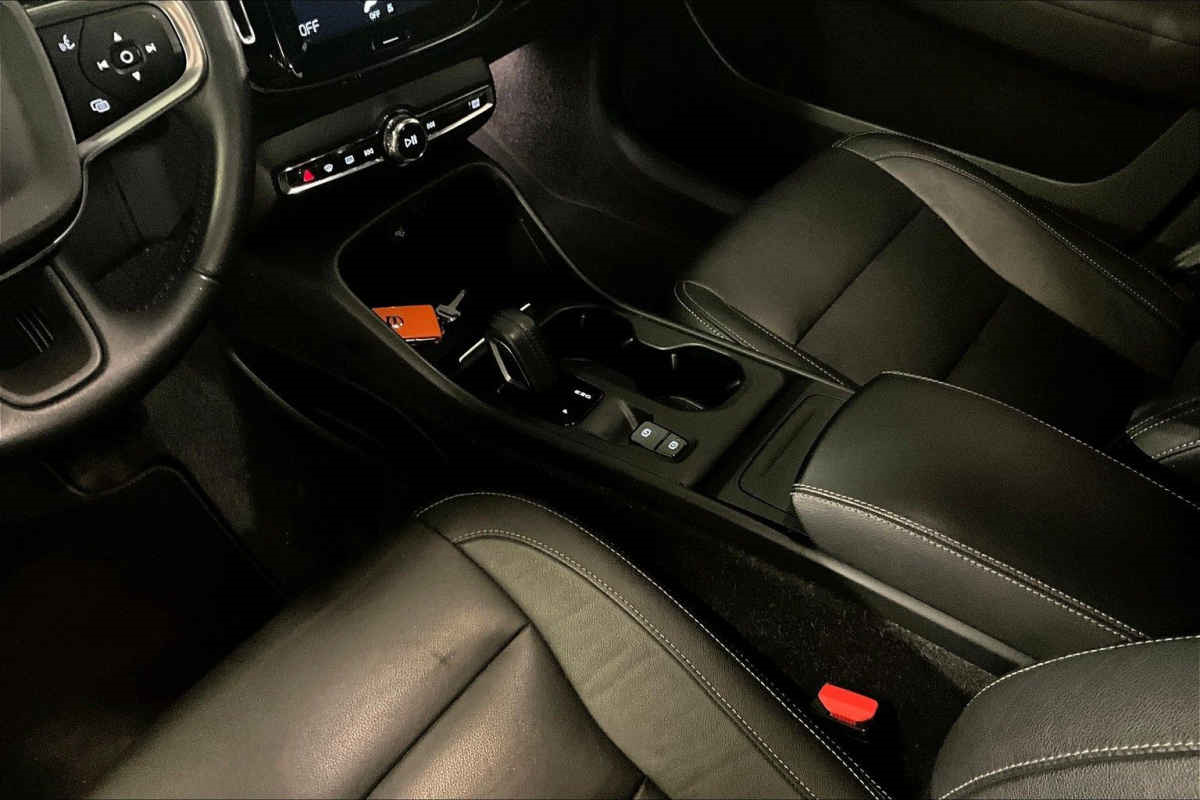Volvo XC40 2021