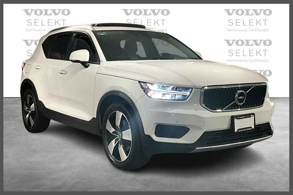Volvo XC40 2021